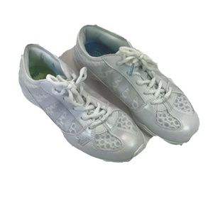 Varsity Last Pass Women's 7 White Cheer Shoes